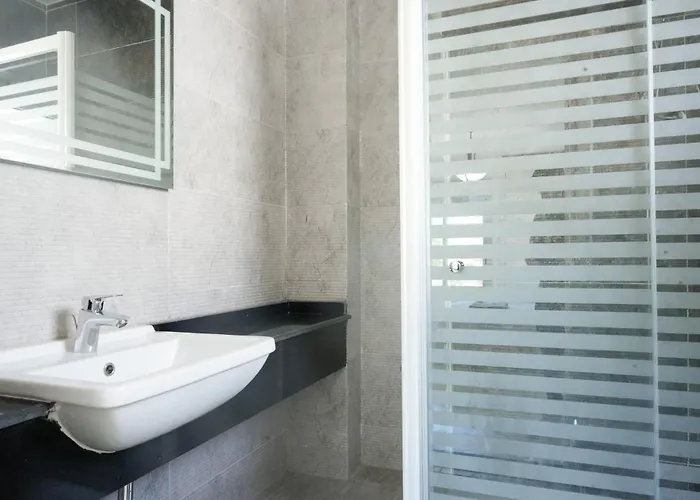 Spacious 4br Einbay Overlooking & Golf Ain Sukhna