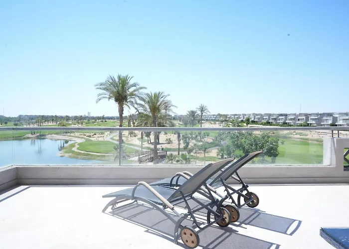 Apartment Spacious 4br Einbay Overlooking & Golf *